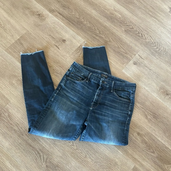 MOTHER High Waisted Looker Ankle Fray Jeans Raw Hem Dark Wash Night Owl Size 29 - Picture 7 of 12